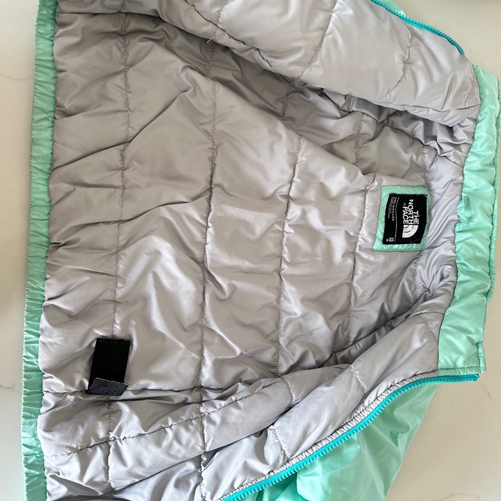 North Face Jacket - Picture 10 of 11